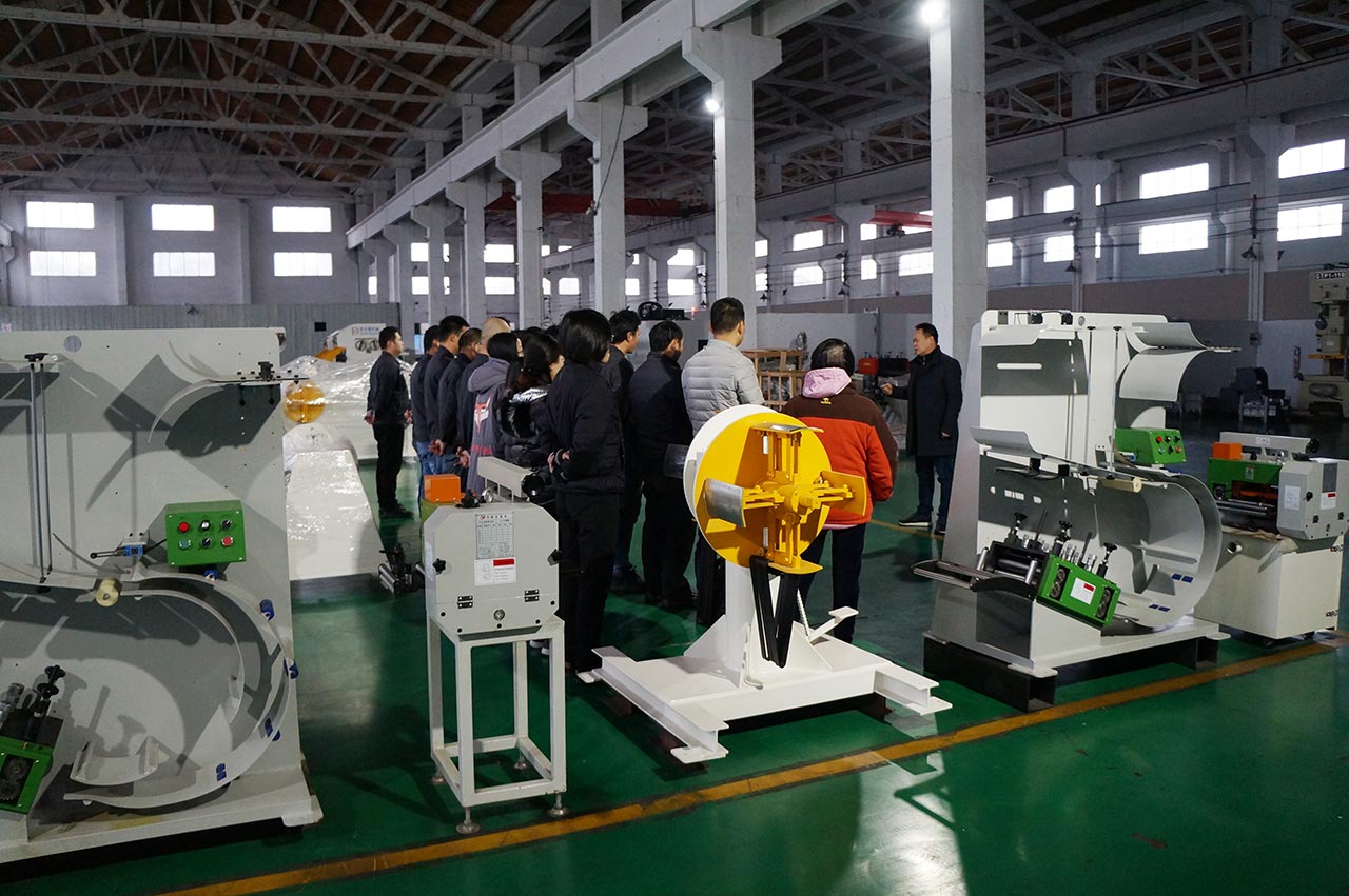 自動送料設(shè)備生產(chǎn)車間收心會 自動送料設(shè)備生產(chǎn)車間收心會