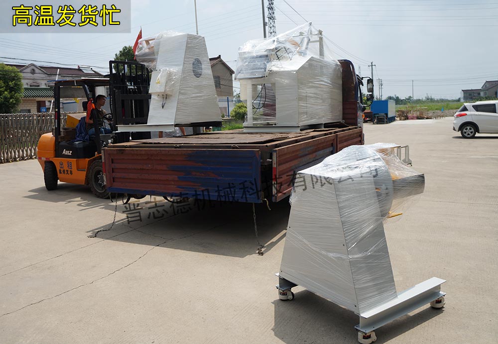 沖床送料機(jī)廠高溫發(fā)貨 沖床送料機(jī)廠高溫發(fā)貨