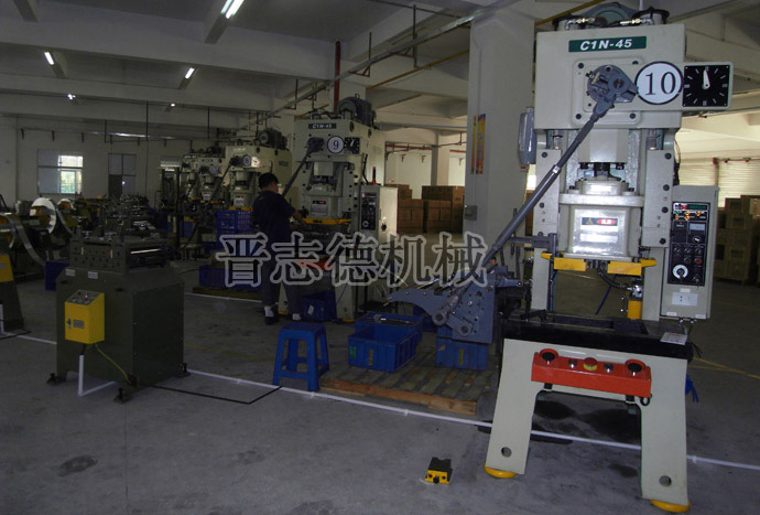 滾輪送料機(jī)使用實(shí)例