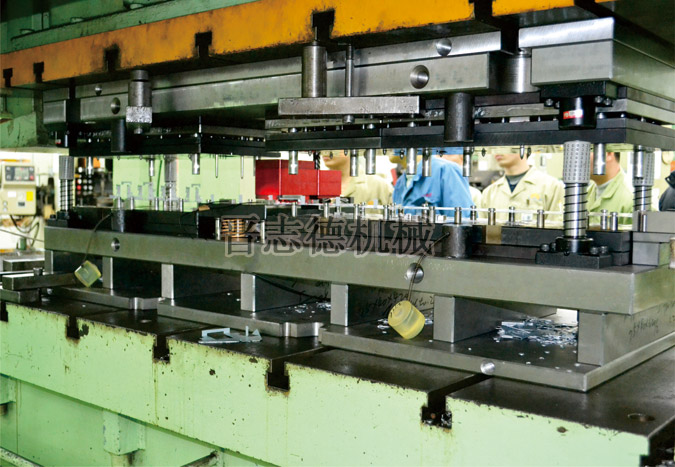 模內攻牙機使用 模內攻牙機使用