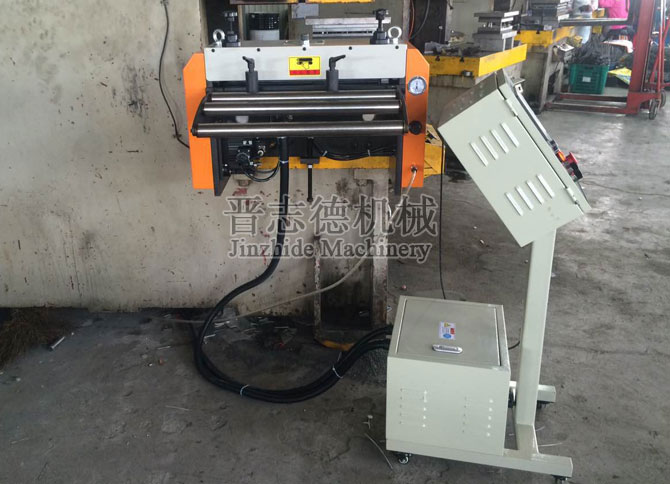 氣動NC伺服送料機 氣動NC伺服送料機