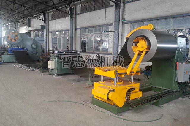 全自動油壓重型材料架使用 全自動油壓重型材料架使用