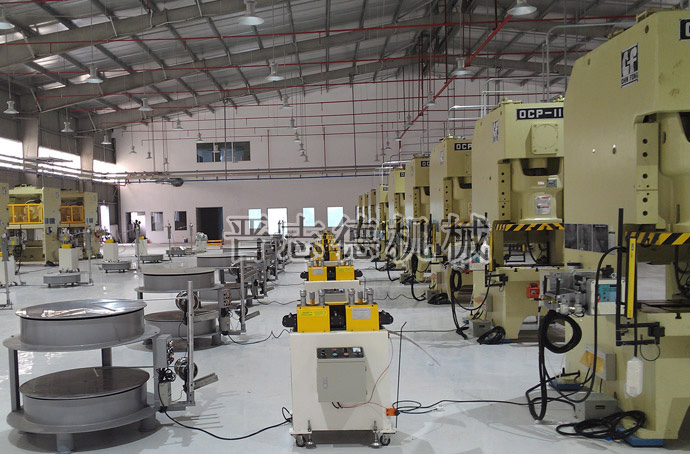 雙料帶沖床送料機生產線 雙料帶沖床送料機生產線