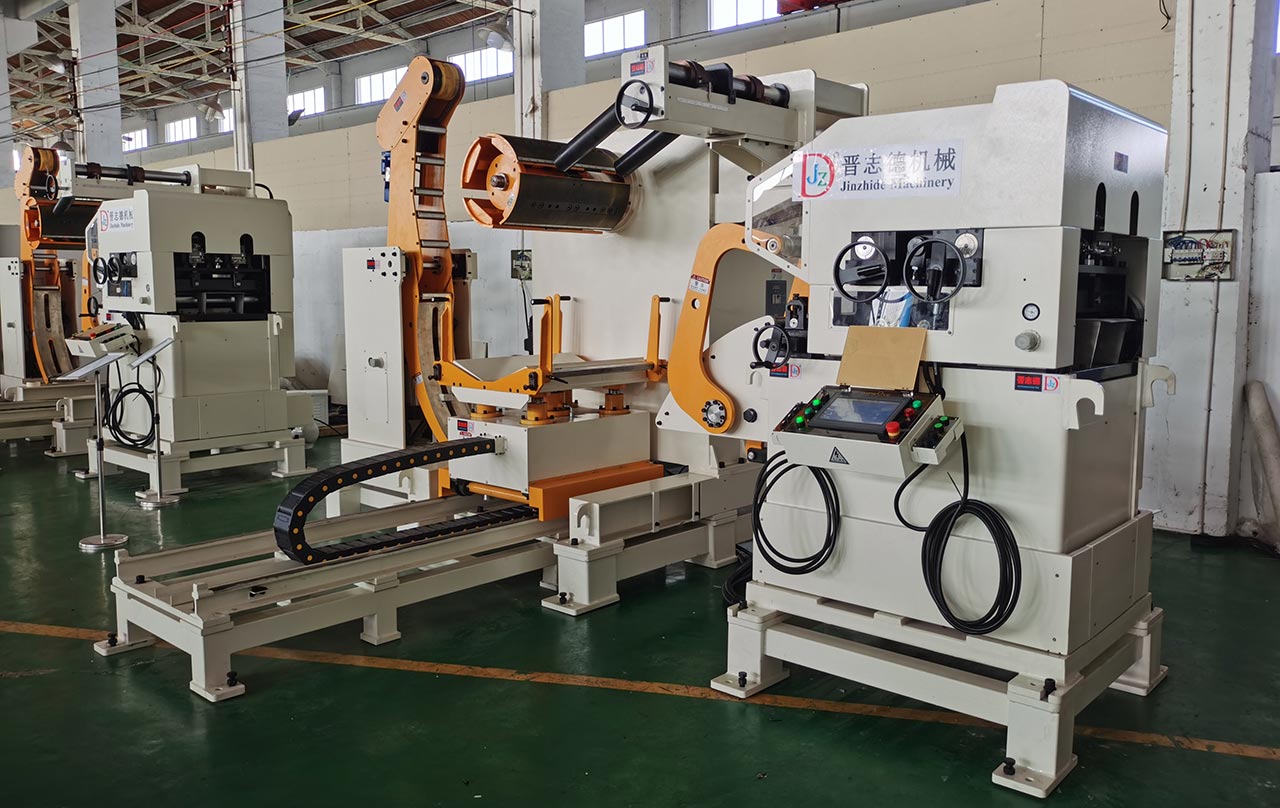 浙江客戶驗(yàn)收三合一送料機(jī)