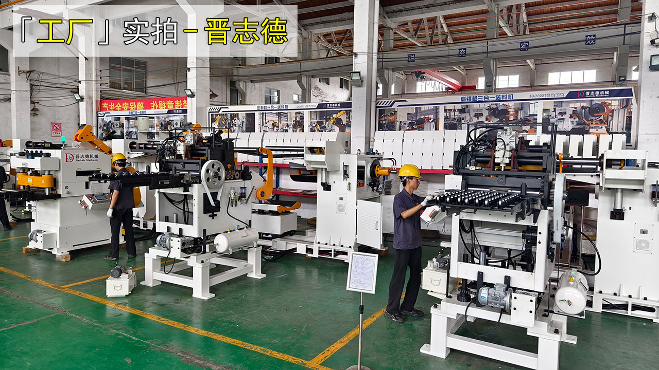 炎炎夏日裝配送料機 炎炎夏日裝配送料機