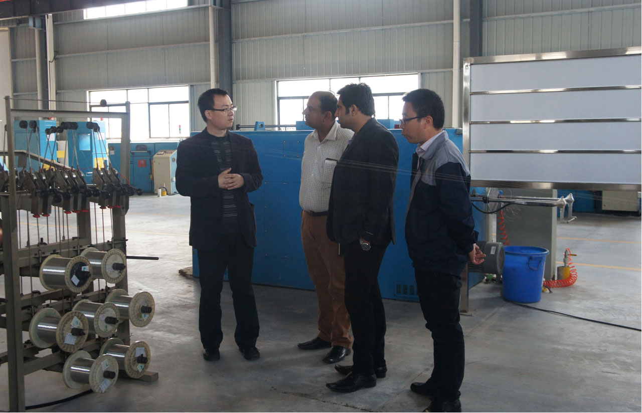 印度客戶來訪送料機廠,印度客戶來訪沖床送料機廠 印度客戶來訪送料機廠,印度客戶來訪沖床送料機廠