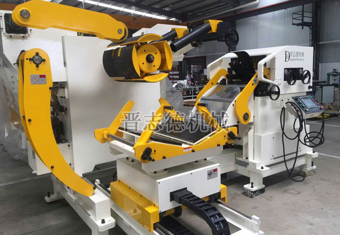 中板三合一送料機NCSF6-600A 中板三合一送料機NCSF6-600A