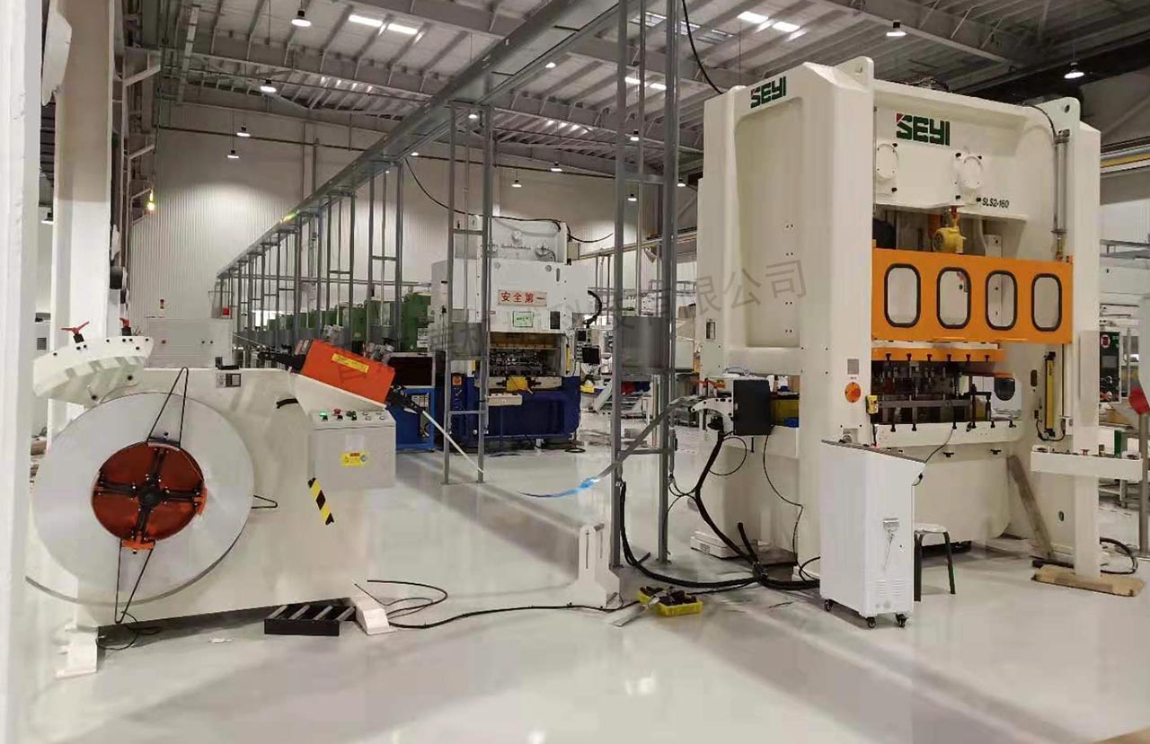 精密二合一整平機應用,二合一料架兼精密整平機使用,料架兼精密整平機配NC送料機 精密二合一整平機應用,二合一料架兼精密整平機使用,料架兼精密整平機配NC送料機